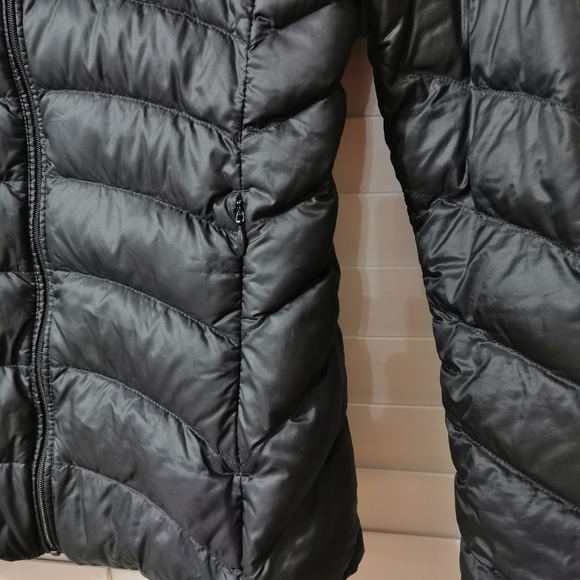 Uniqlo Ultra Light Down Jacket - Small - Picture 5 of 12
